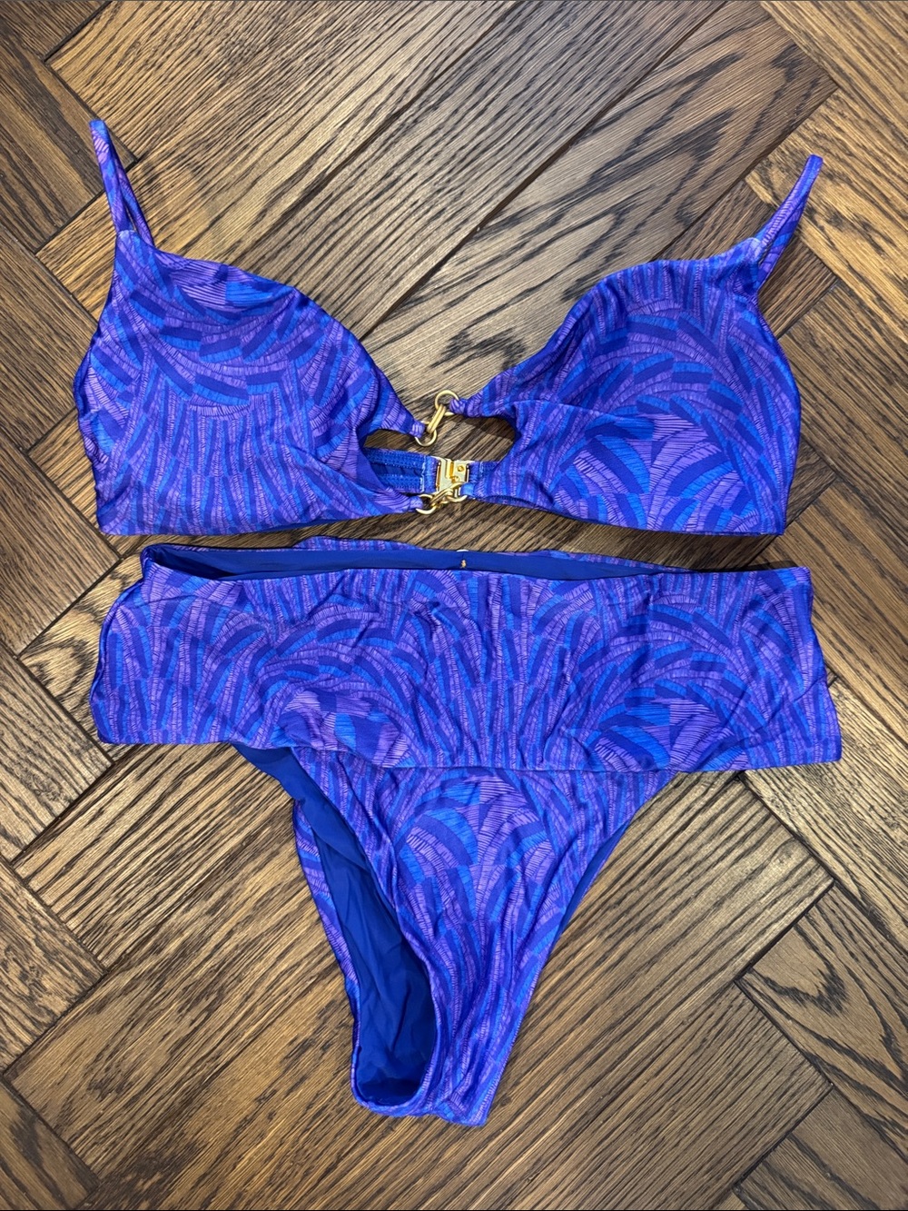 Vix Purple Two-Piece Bikini Set size medium